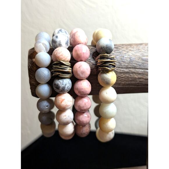 Lot of Four Pink Gray Yellow Stone Bead Stretch Bracelets - Picture 4 of 5